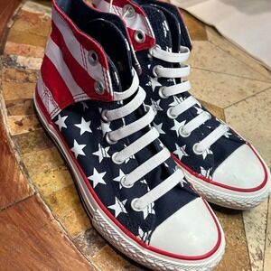 Kids Converse All Star Stars and Stripes Kids size 2 New with tags